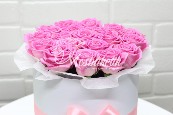 19 розовых роз в коробке — изображение 2