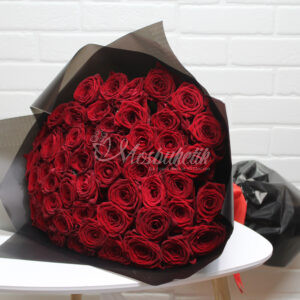 Букет из 51 красной розы 60 см