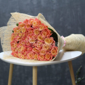 Букет из 51 роз Мисс Пигги 50 см