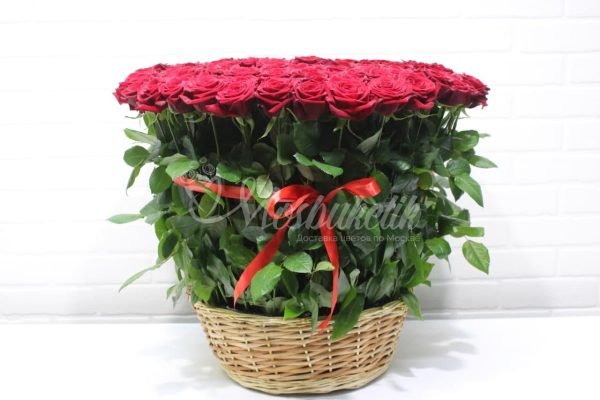 101 красных роз в корзине — изображение 2