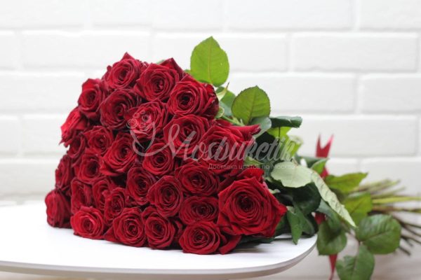 Букет из 31 розы 70 см