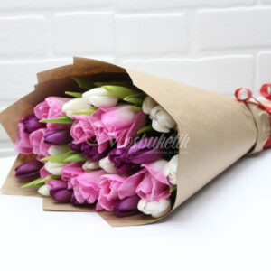 Букет из 35 микс тюльпанов