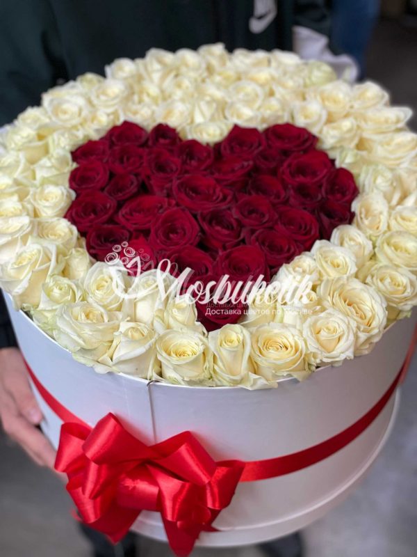 101 роза "Красное Сердце" в коробке — изображение 6