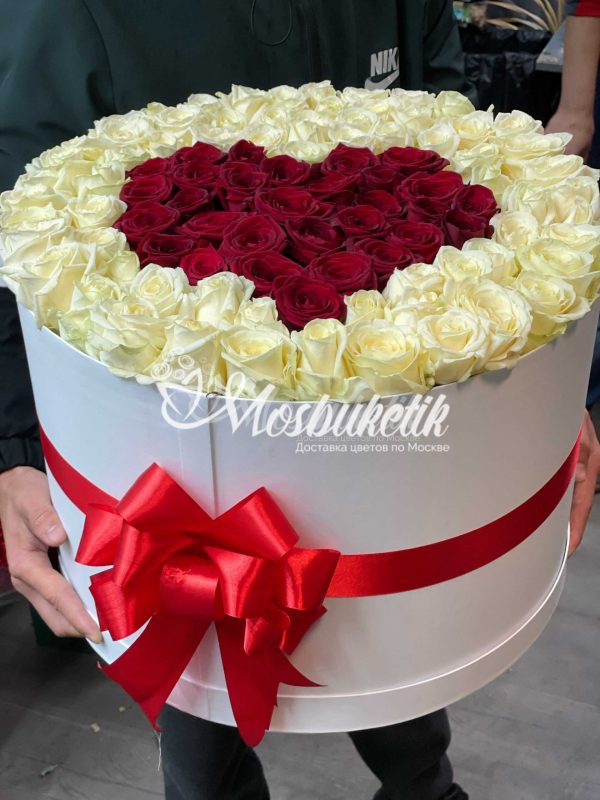101 роза "Красное Сердце" в коробке — изображение 3