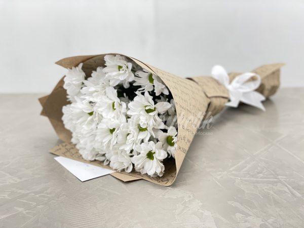 Букет из 5 белых кустовых хризантем — изображение 4