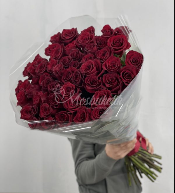 Букет из 49 эвкадорских метровых роз