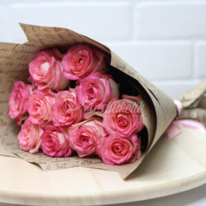 Букет из 11 роз Джумилия
