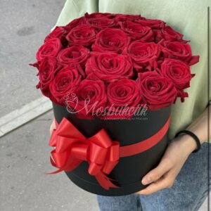 25 роз в коробке на 14 го февраля