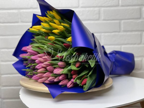 Букет из 101 микс тюльпанов — изображение 5