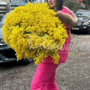 Потрясающий букет из мимозы