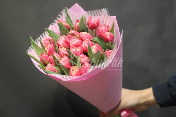 Букет из 25 пионовидных тюльпанов Колумбус — изображение 4