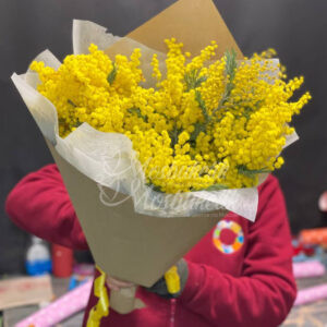 Изумительный букет из мимозы