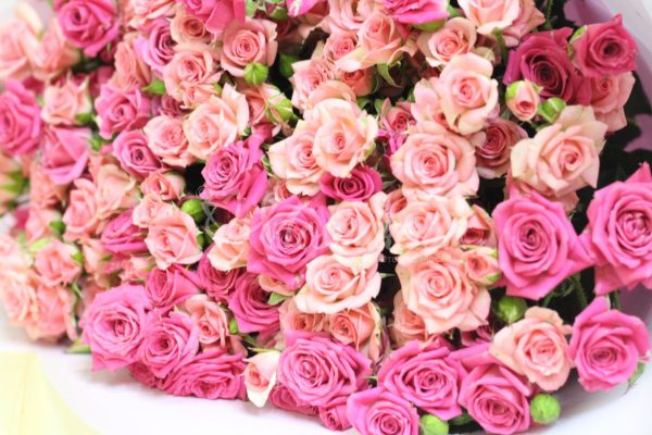 Букет из 29 кустовых роз