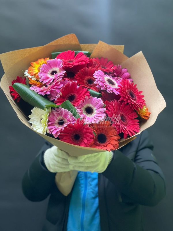 Авторский букет из 25шт гербер