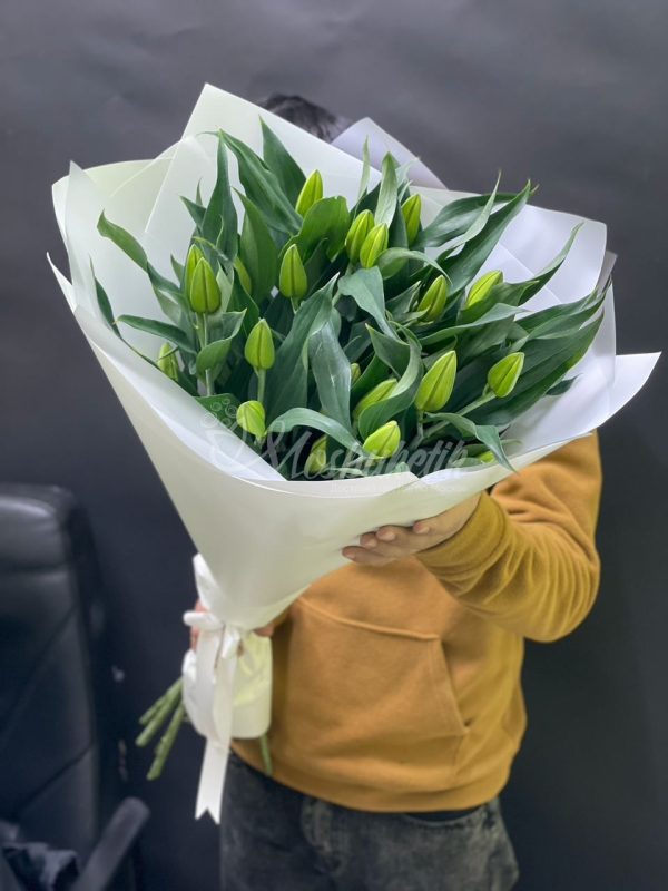 Букет из 9 Лилии