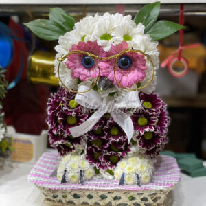Игрушка из живых цветов "Сова в очках"