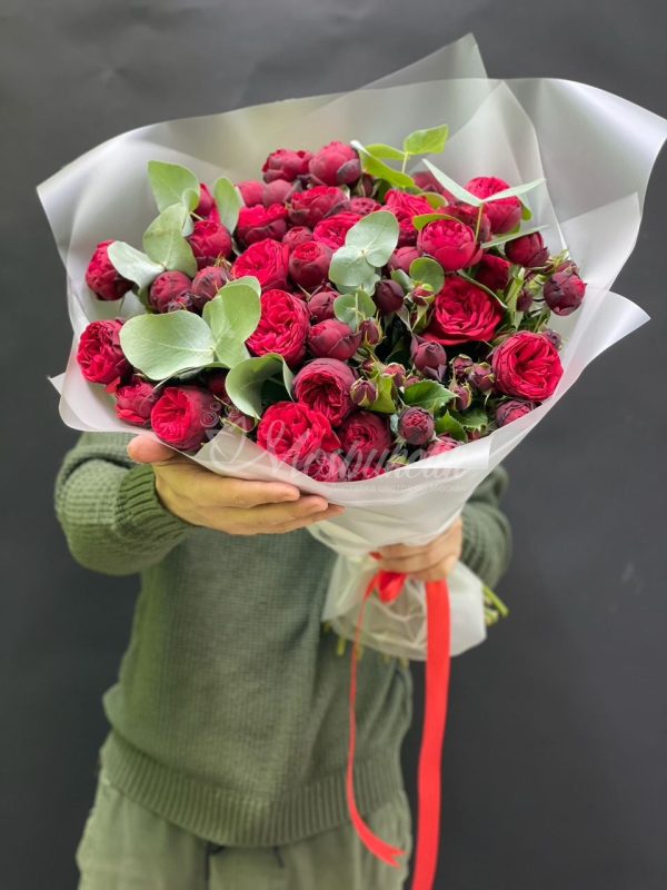 Букет из 19шт редпионо