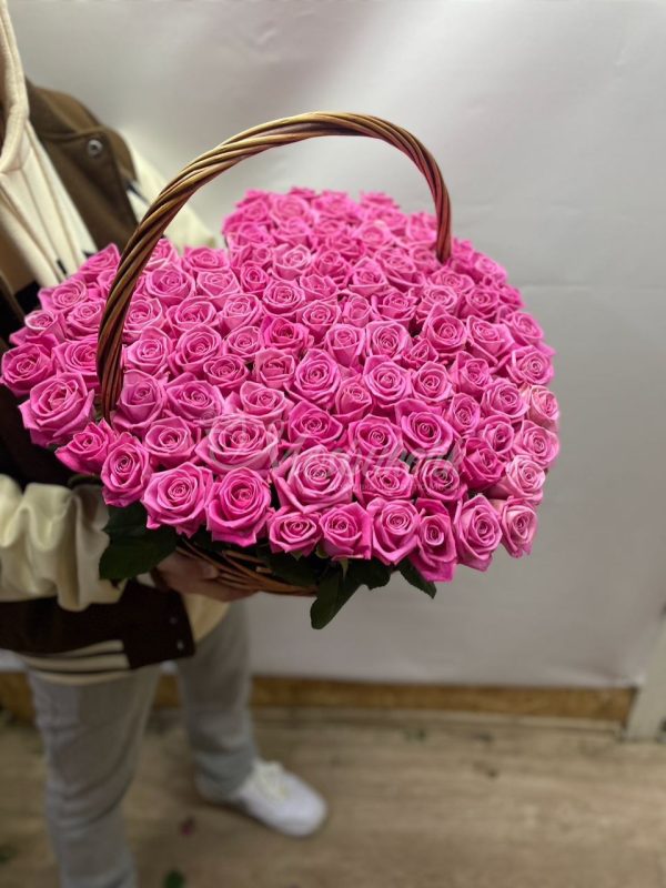 Букет из 101шт розы в корзине сердца