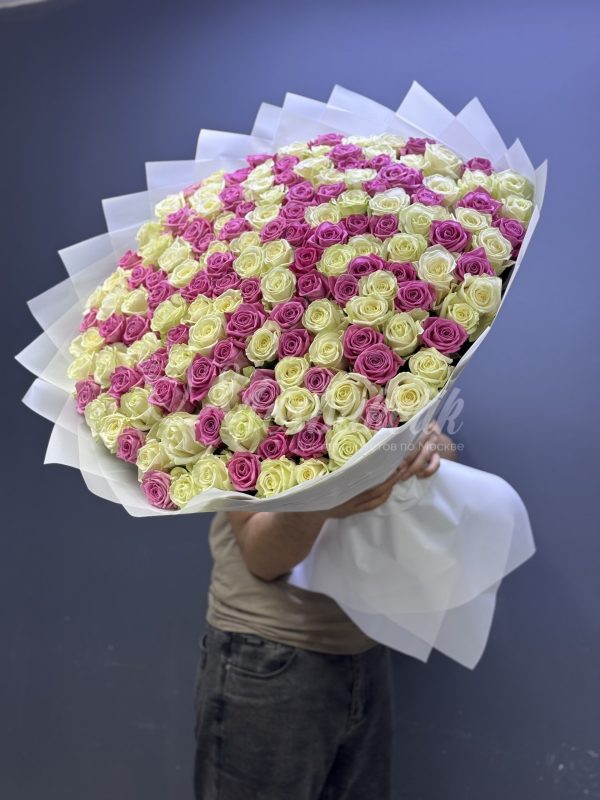 Букет из 151 микс роз 70 см — изображение 3