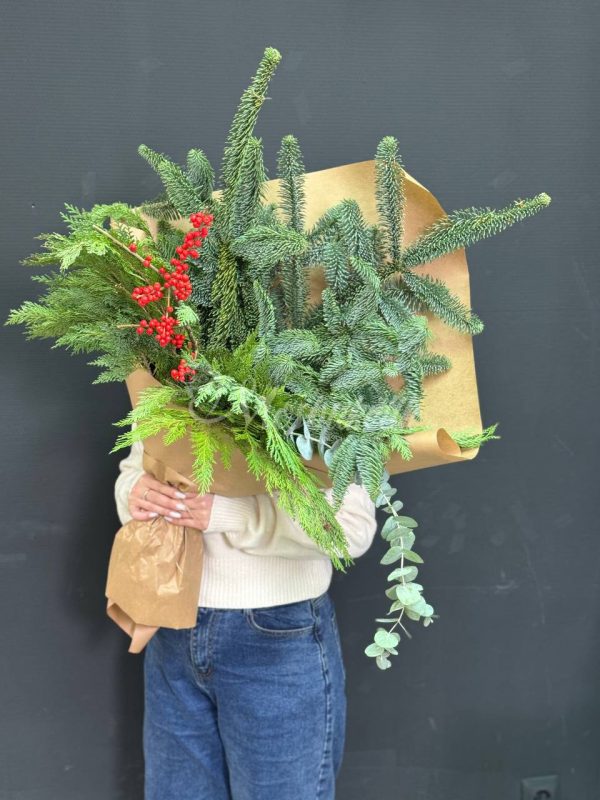 Новогодный букет из елки