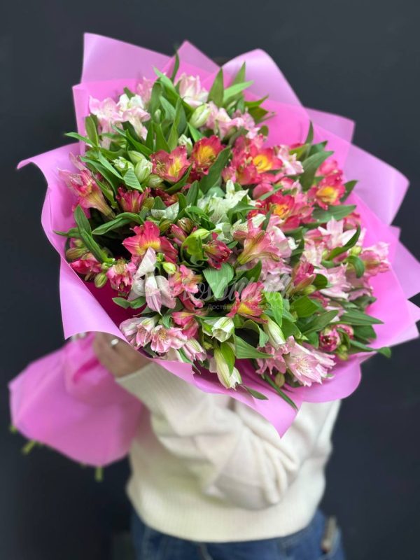 Букет из 29 микс альстромерия — изображение 4