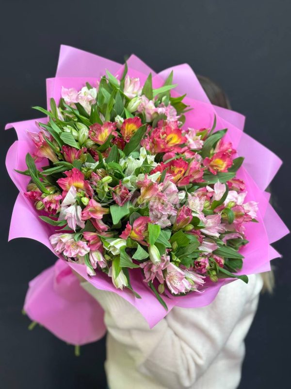 Букет из 29 микс альстромерия — изображение 2