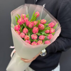 Букет из 25 пионовидных тюльпанов Каламбус