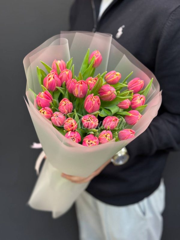 Букет из 25 пионовидных тюльпанов Каламбус — изображение 8