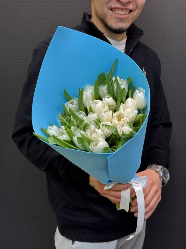 Букет из 25 белых тюльпанов — изображение 4