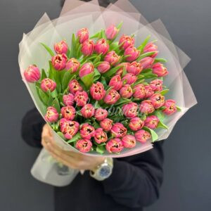Букет из 51 пионовидных тюльпанов Каламбус