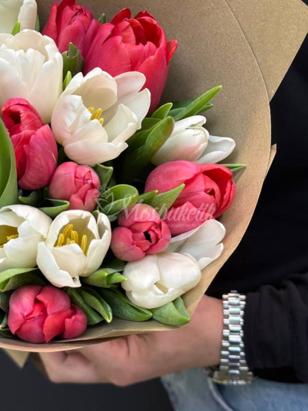 Букет из 25 тюльпанов — изображение 2
