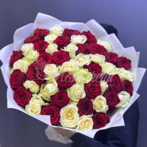 Букет из 51 микс розы