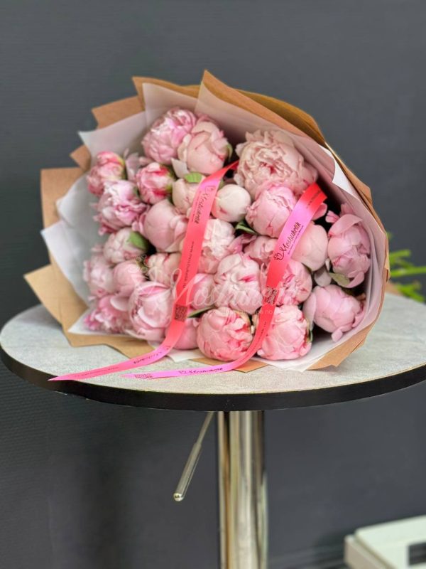 27 роскошных пионов