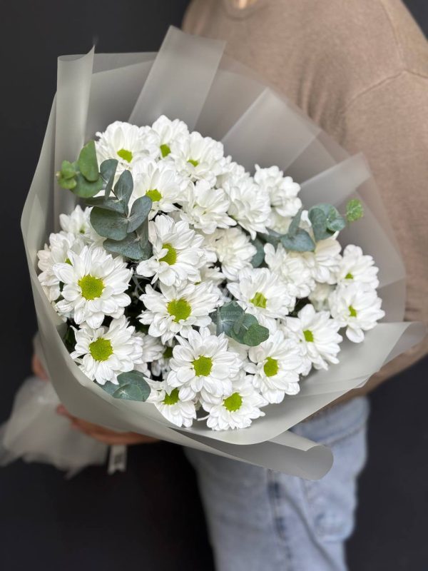 Букет из 5 ромашковых хризантем — изображение 2