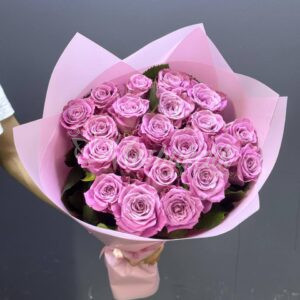 Букет из 21 розы сиреновый