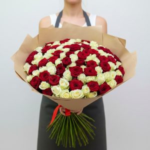 Букет из 101 микс роз 70 см