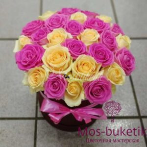 25 роз в шляпной коробке